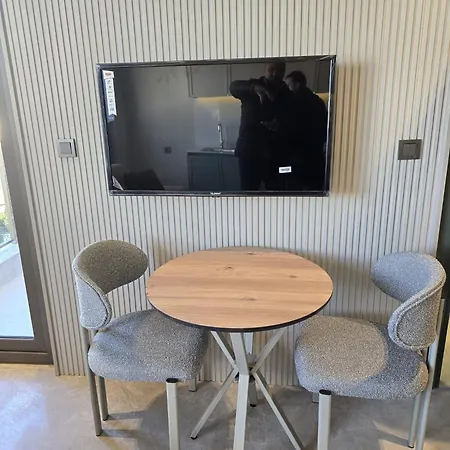 Meyde Hotel apartamentowy 3*